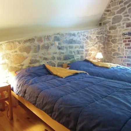 Near Forest And Hiking Trails Дом отдыха