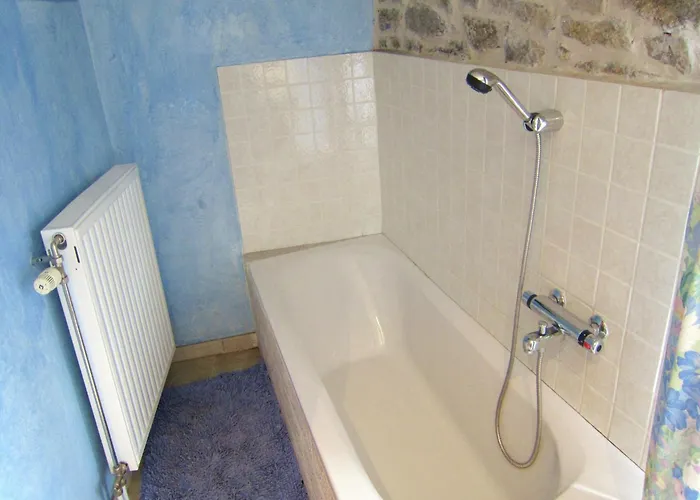 Near Forest And Hiking Trails Nyaraló Treignes